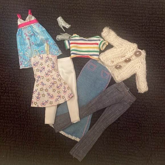 💕Barbie clothing lot - Picture 1 of 9
